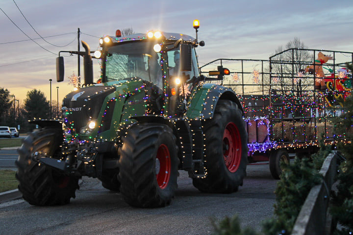 Highland Holiday Tractor Parade