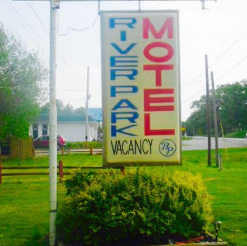River Park Motel