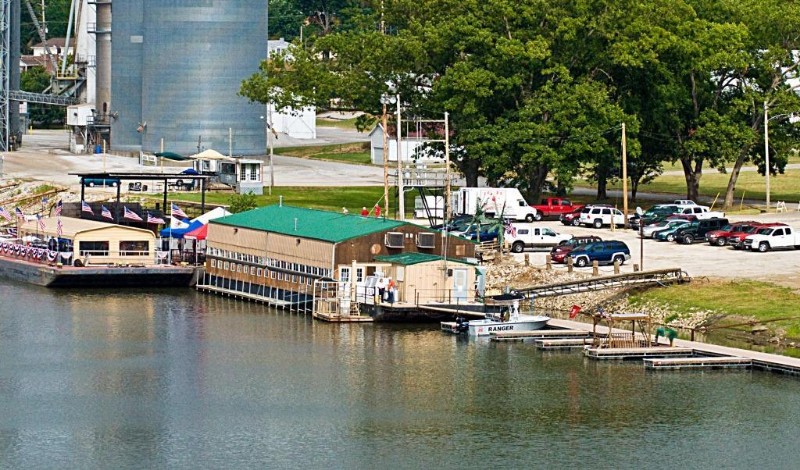 Evansville Marina on the Kaskaskia River